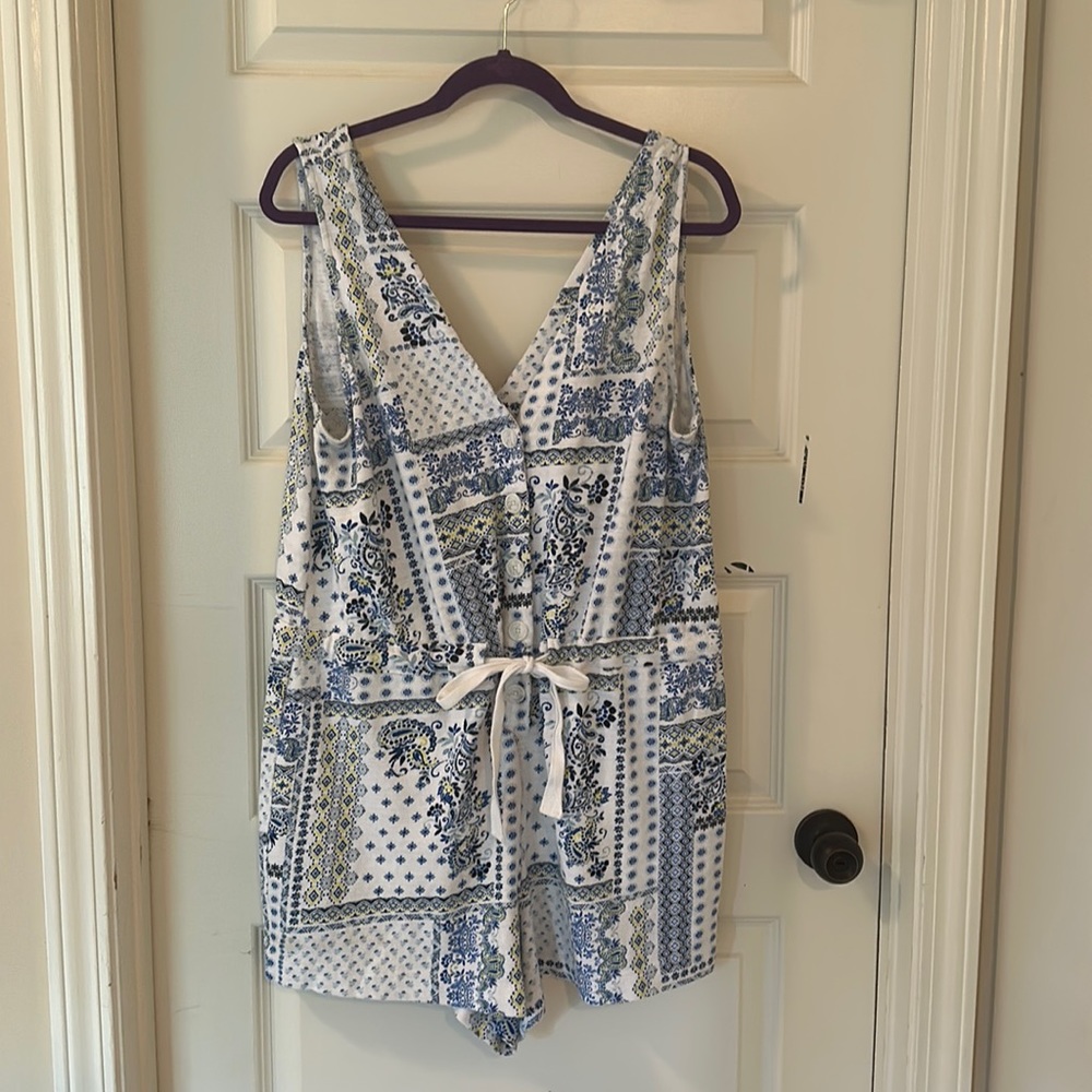 LOFT Outlet Bandana Print Romper Size large
